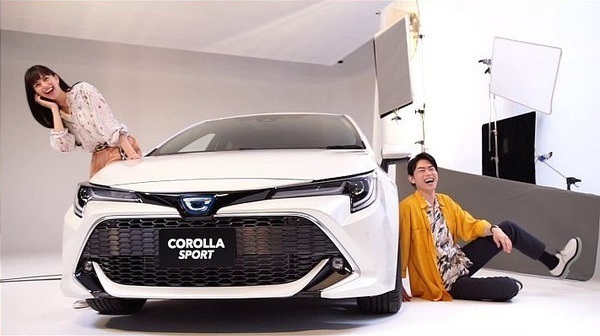 新世代ベーシック。COROLLA SPORT登場!
